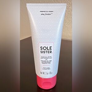 ✨ Perfectly Posh “Sole Sister” Charcoal Detox Cooling Foot Mask (3 oz)